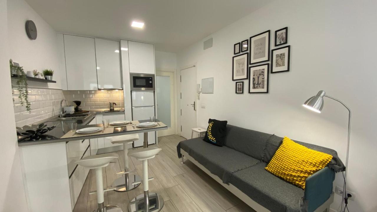Studio In Las Canteras Beach Las Palmas Exterior photo