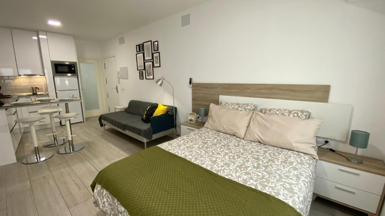 Studio In Las Canteras Beach Las Palmas Exterior photo